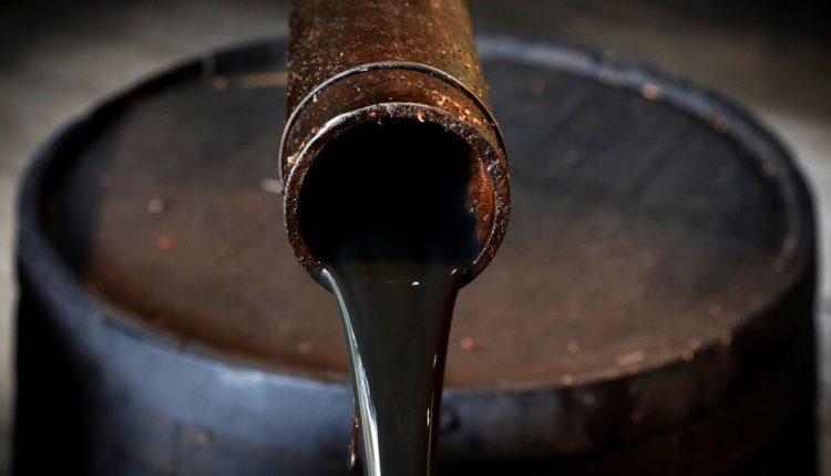 العراق-يحدد-سعر-النفط-الأسود-—مصدر-الخبر—-شفق-نيوز